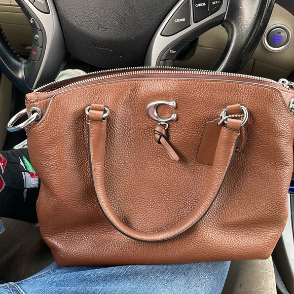 Brown barely used Coach purse - Picture 1 of 4